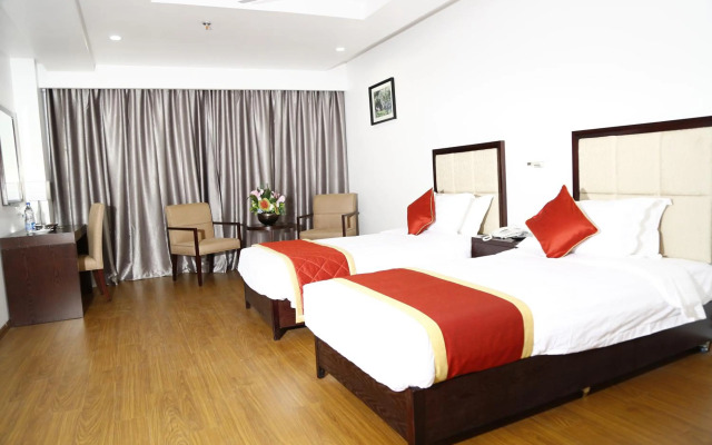 Triguna Clarks Inn