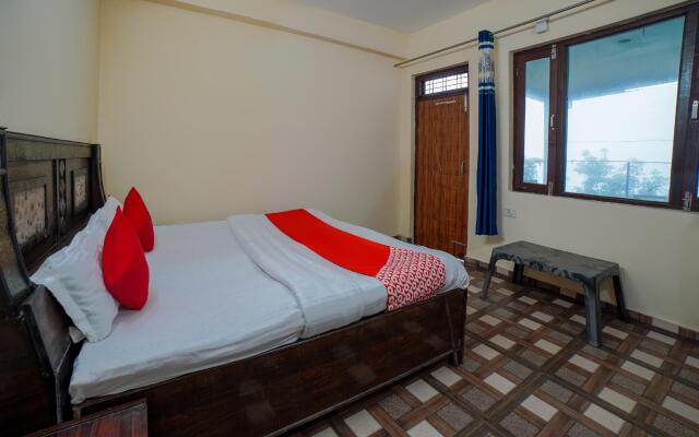 SPOT ON 73621 Srinivasa Boarding And Lodging