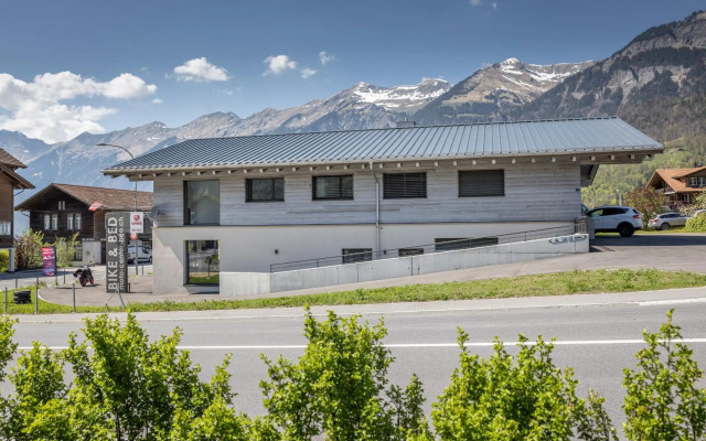 Moto-Center BeO AG (Bike & Bed)