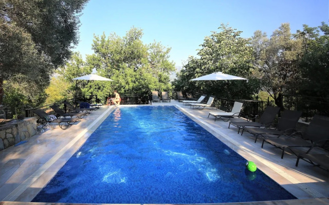 Antalya Bodrum Kayası Dağ Oteli