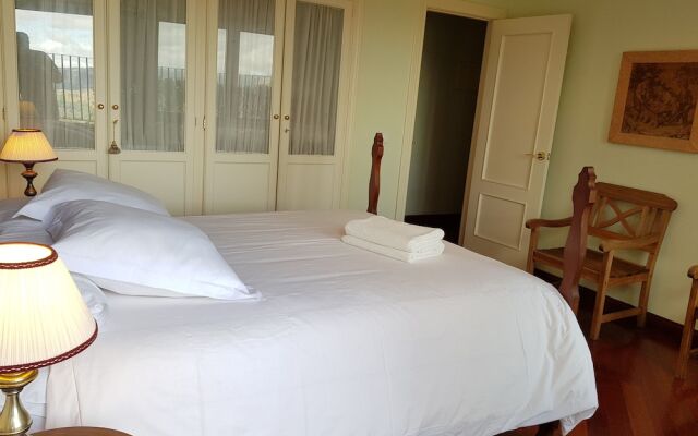 Views & luxury in Old Town