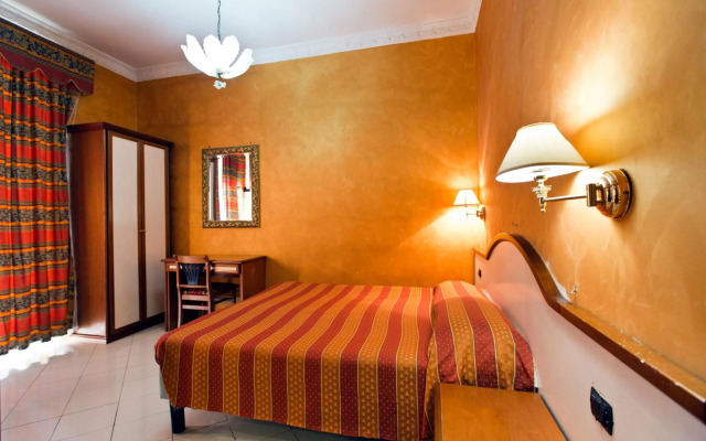 Hotel Lella