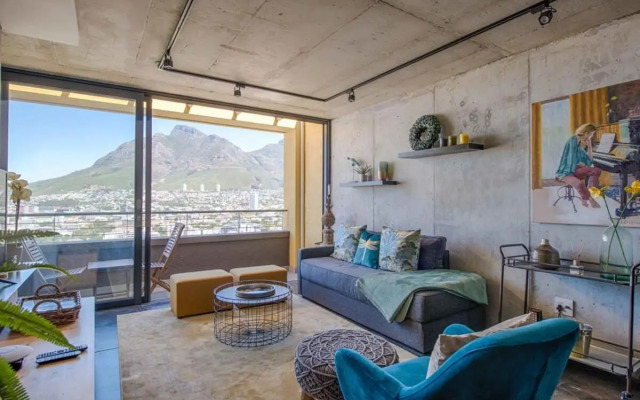 Spectacular Modern Apartment in Vibrant Bokaap