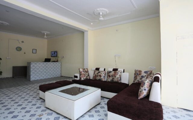 Hotel Khush Khush by OYO Rooms