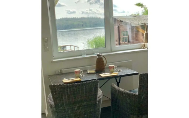 Schaalseehobbit Modern Retreat