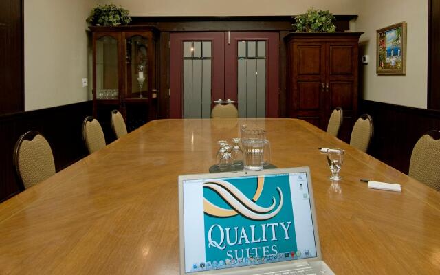 Quality Hotel Calgary Airport & Conference Centre