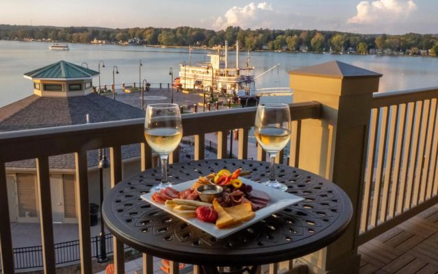 Chautauqua Harbor Hotel - Jamestown