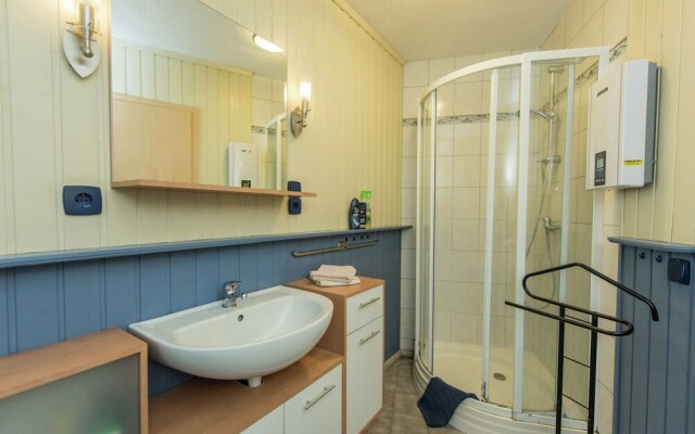 Lovely Holiday Accommodation in Rennsteig With Covered Terrace and Garden