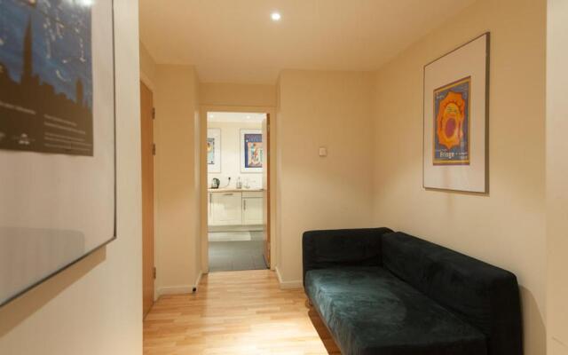 Edmonstone Suite Old Town