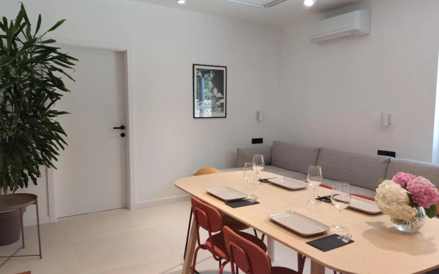Guesthouse Porto 100m see, close Sandy beach, Pebble beach