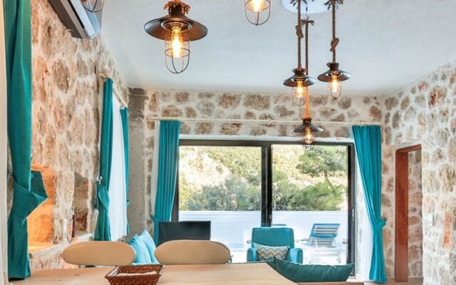 Villa Stone House 1
