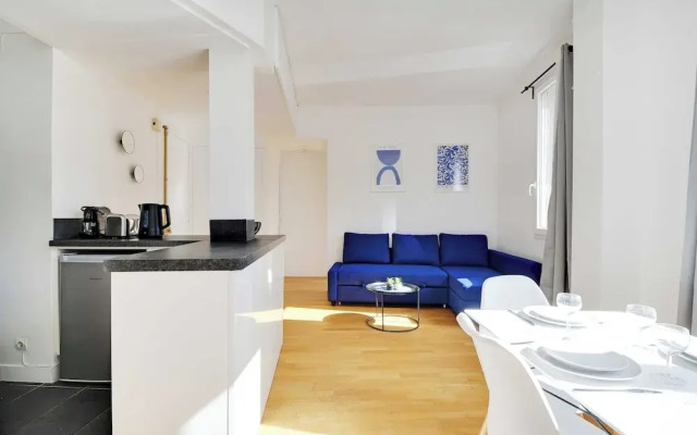 Cozy Apartment 2bdr/5p - in the Heart of Suresnes