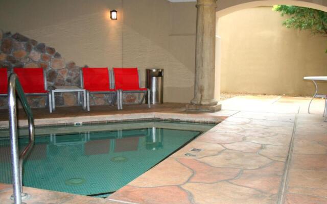 Holiday Inn Express Hotel & Suites Marina - State Beach Area by IHG