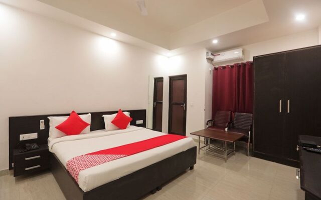 OYO 43440 Hotel Belmorrise