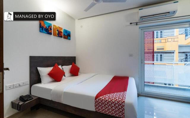 Super OYO Townhouse 1225 Chethana Inn