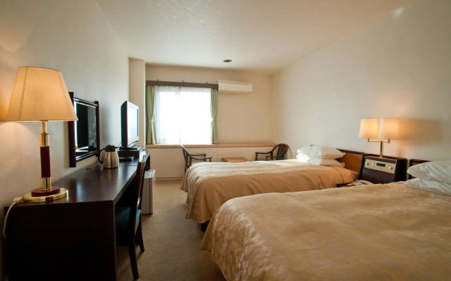 Okazaki New Grand Hotel