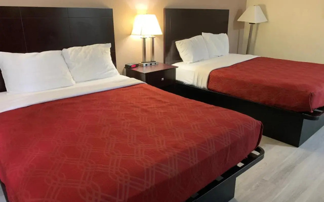 Americas Best Inns Iron Mounta