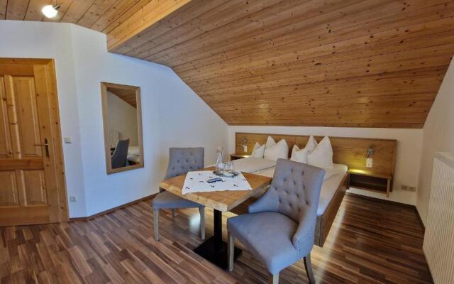 Bio-Bauernhof Vordergrubenbach - Familie Oberascher