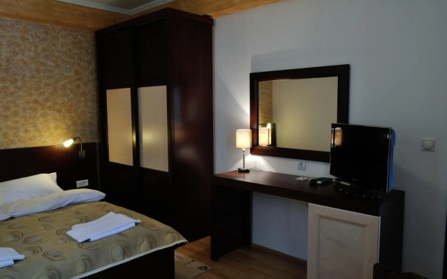 Hotel Djuric