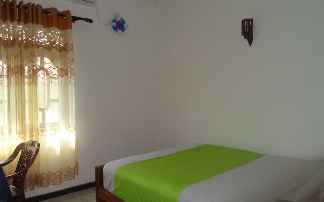 Amada Lake View Homestay