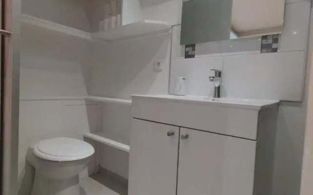 Superbe studio en bord du lac