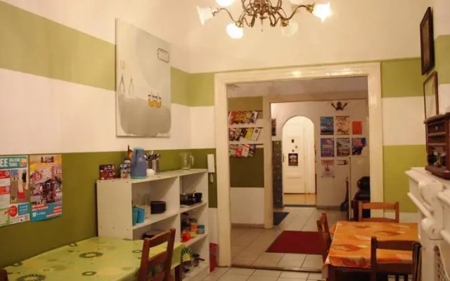 Ginkgo Hostel