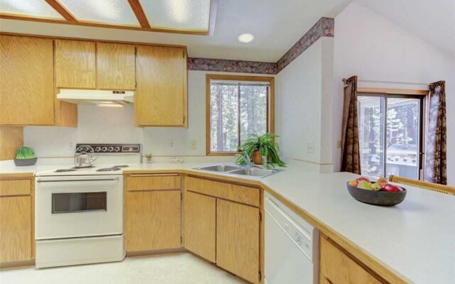 Diamond Peak Lane 12