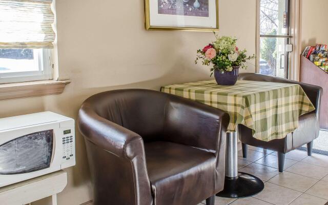 Rodeway Inn