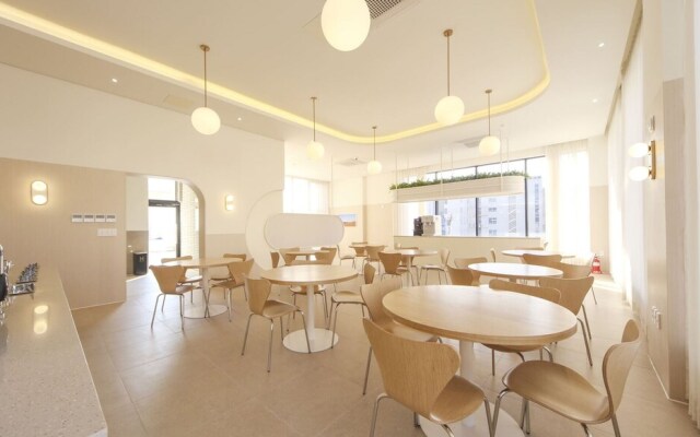 Hermon Hotel Gangseo