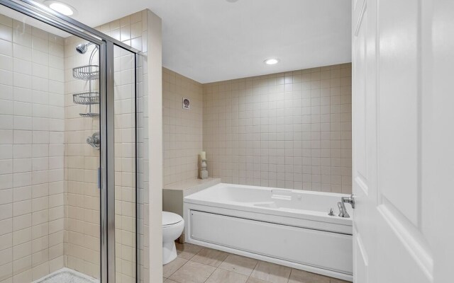 1704 Brighton 2 Bedroom Condo