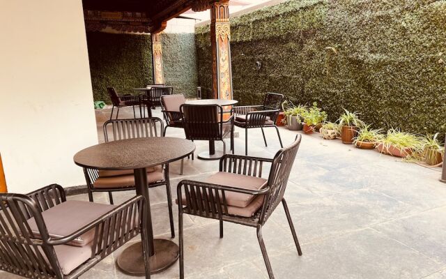 Hotel Mayto