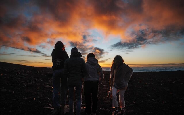 Howzit Hostels Hawaii
