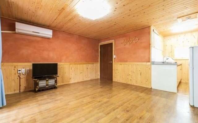 Gyeongju Cypress Pension
