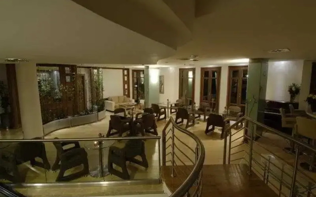 Mega Residence - Special Class