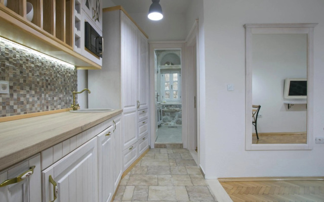 P.S. Cattaro Apartments