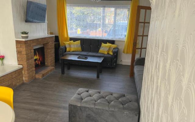 Cosy House Near lea Hall Train Station bhx nec nia