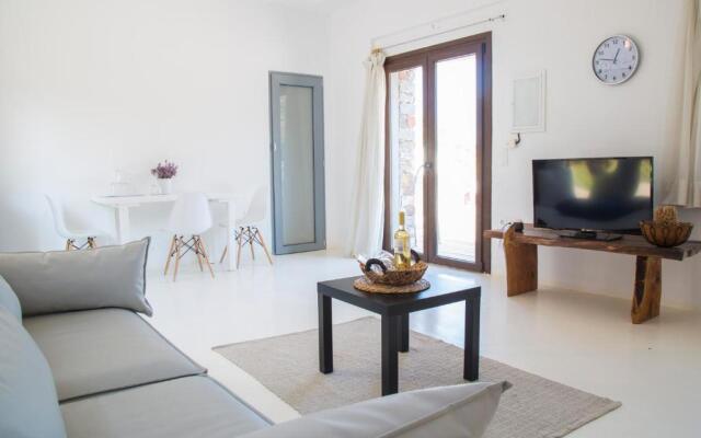 Spathi Beach Suites Kea