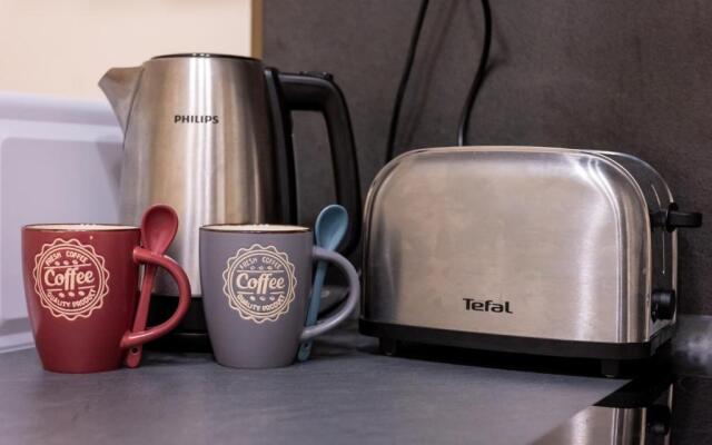 Design 1bdr Apartment in Top Center - Free Parking