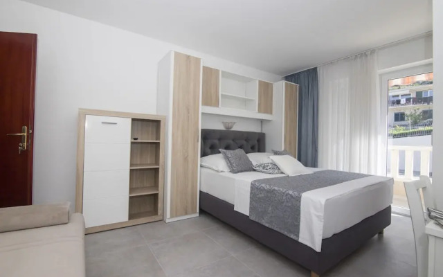 Apartments and Rooms Kapulica