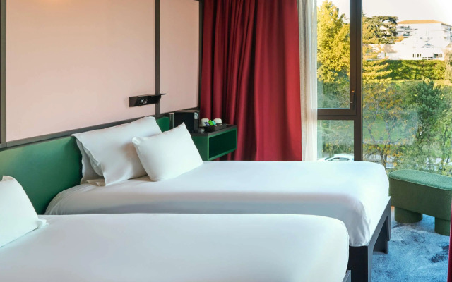 TRIBE Lyon Croix Rousse