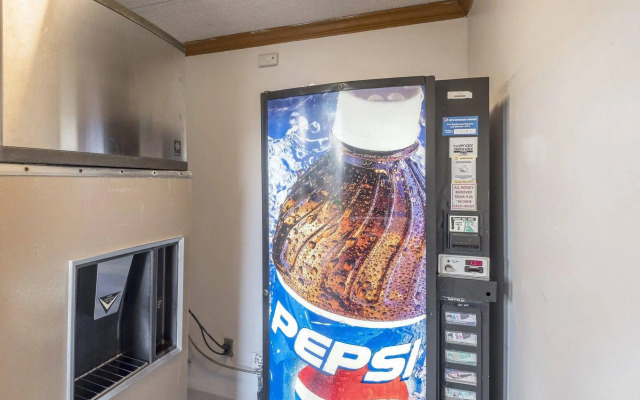 Red Roof Inn Uhrichsville