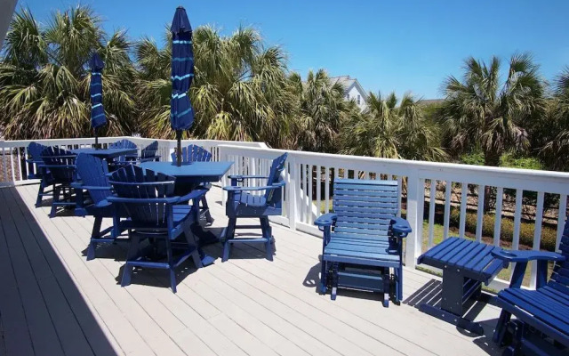 Fifty Palms by RedAwning