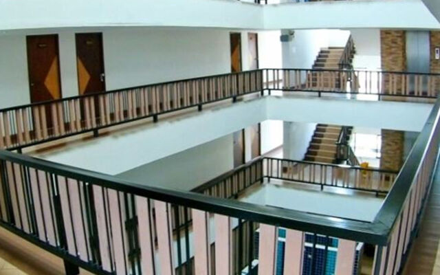 Grannylla Residence Charoenkrung