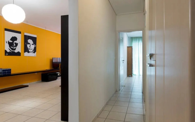 Spacious 2 Bedroom Apartment In Thessio