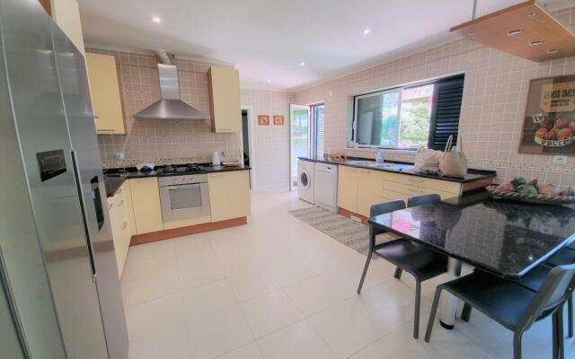 VILLA FATI in Península de Tróia