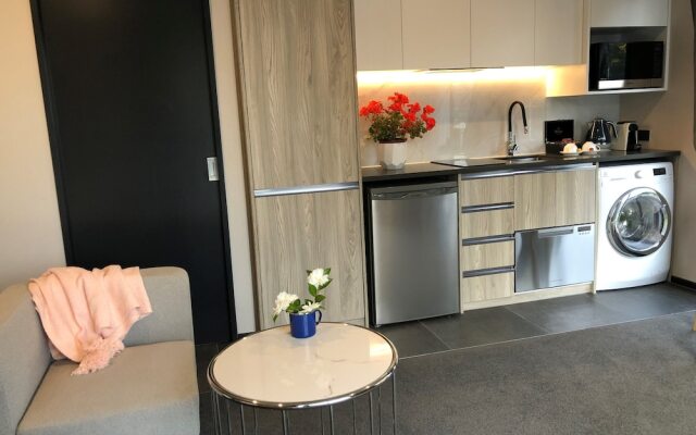 Whitewood Suites Inner City Luxury Apartments