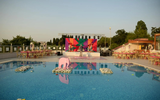 Double Royal Hotel
