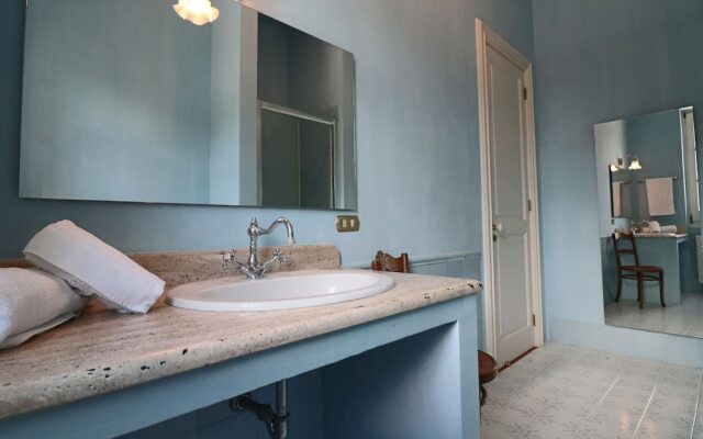 Executive Suite - Calais