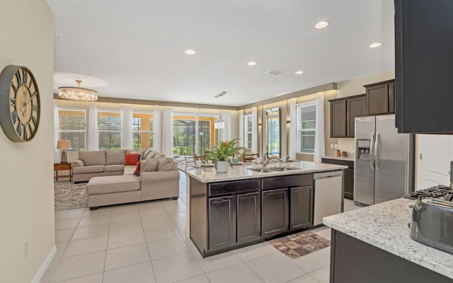 6047 Broad Oak Drive