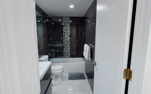 Premium 1 Bedroom Park View Or123